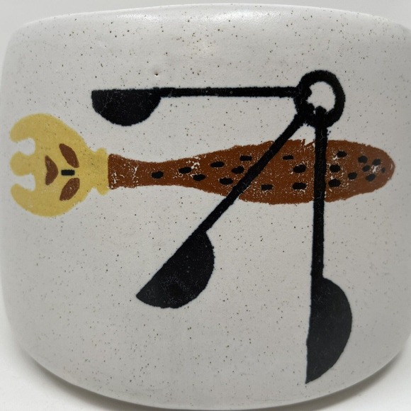 Vintage Westbend Chili Bean Pot with Lid Primitive Style Pottery Crock MCM 2 qt. - Picture 10 of 11